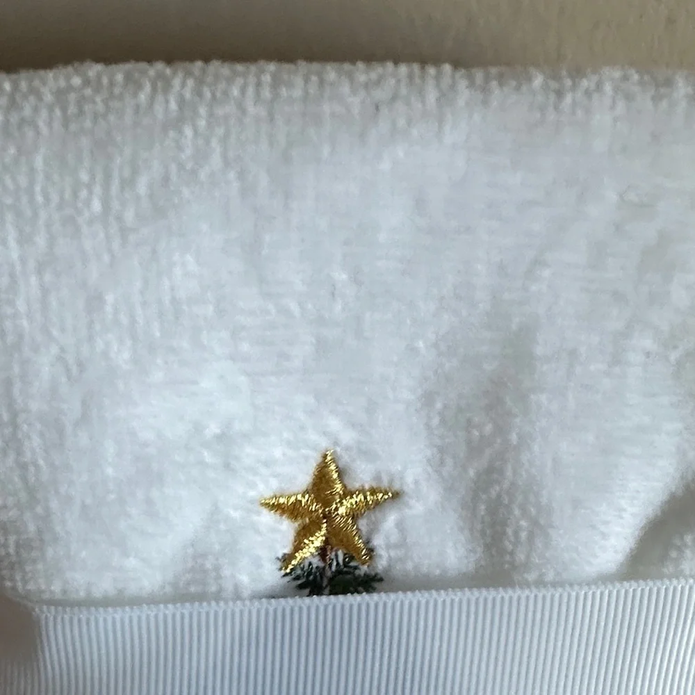 Balsam & Fir Holiday Christmas Tree 🌲 Hand Towels Red Bow Gold Star ⭐️ NEW!
